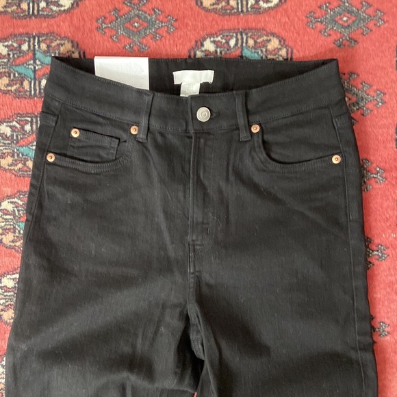 NWT H&M Split Hem Skinny Flare Black Jeans - Picture 2 of 7